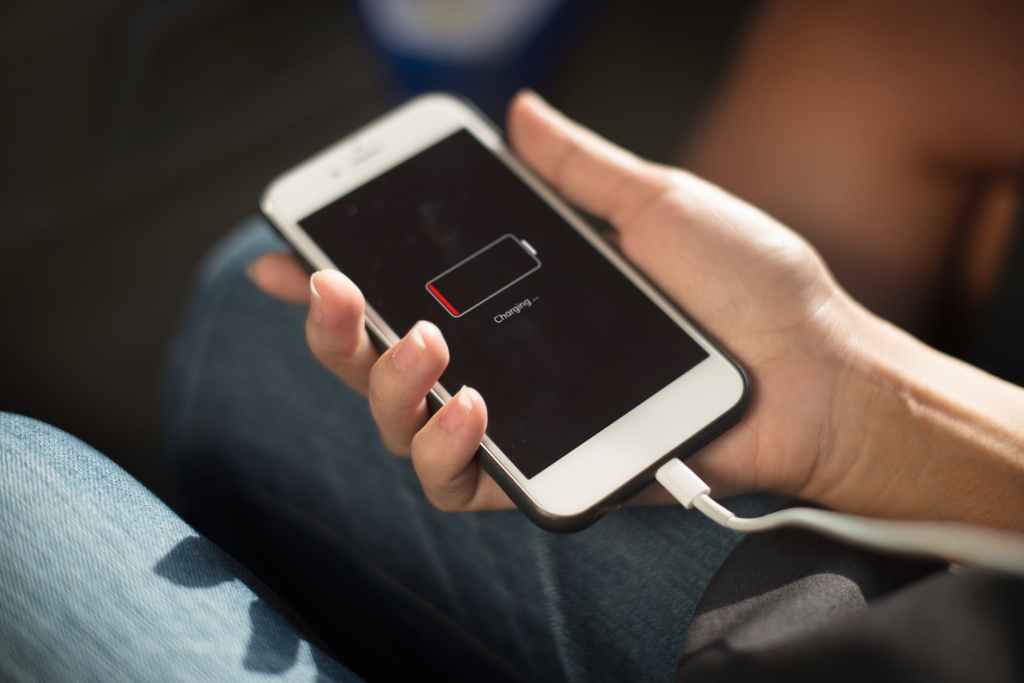 Use these tips to prolong your smartphone’s battery&nbsp;life